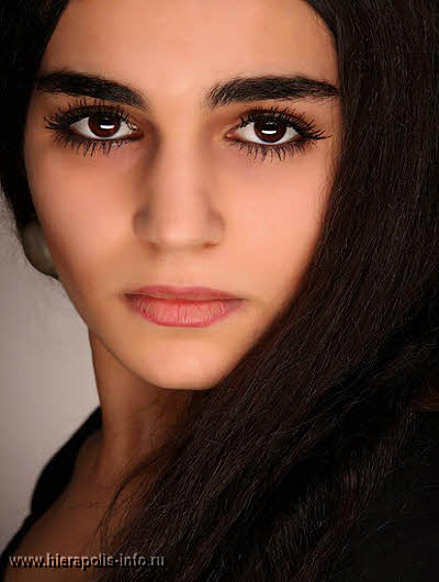   фото актриса Сахра Саш 