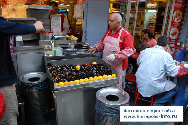 Уличная еда в Стамбуле Фаршированные мидии