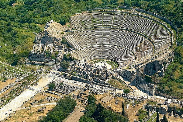 Античный город Эфес  Театр