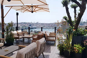 Anton Peran Terrace  Рестораны на терассах и крышах с панорамным видом на Босфор и Стамбул